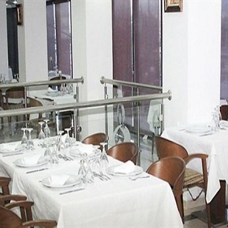 בומרדס Medina Hotel מראה חיצוני תמונה