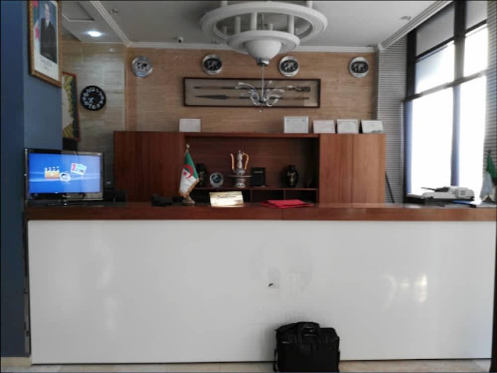בומרדס Medina Hotel מראה חיצוני תמונה