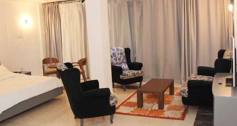 בומרדס Medina Hotel מראה חיצוני תמונה