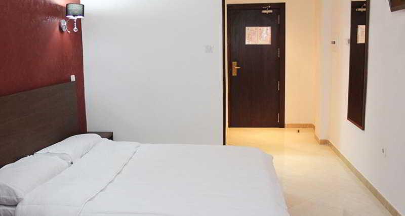 בומרדס Medina Hotel מראה חיצוני תמונה