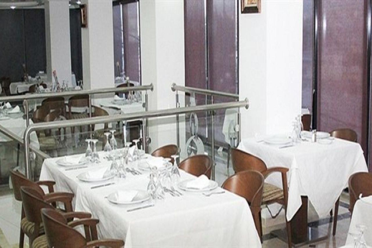 בומרדס Medina Hotel מראה חיצוני תמונה